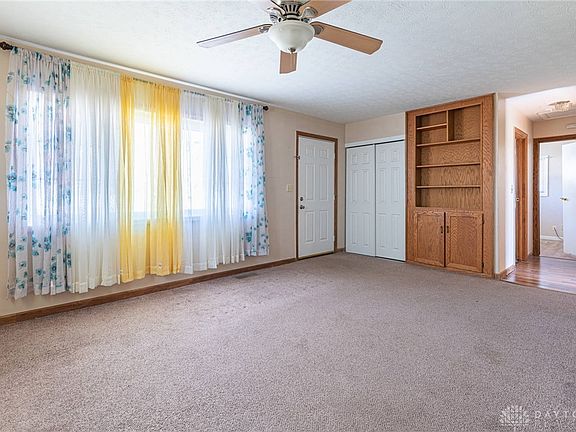 5th image of 2364 Bingham Ave