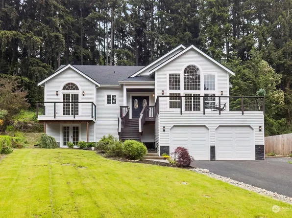 5605 41st Avenue E, Tacoma, WA 98443