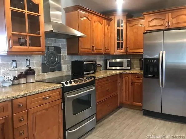 6615 NW 93rd Ave, Tamarac, FL 33321