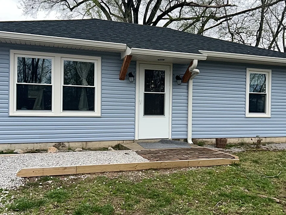 300 E Parkview Dr