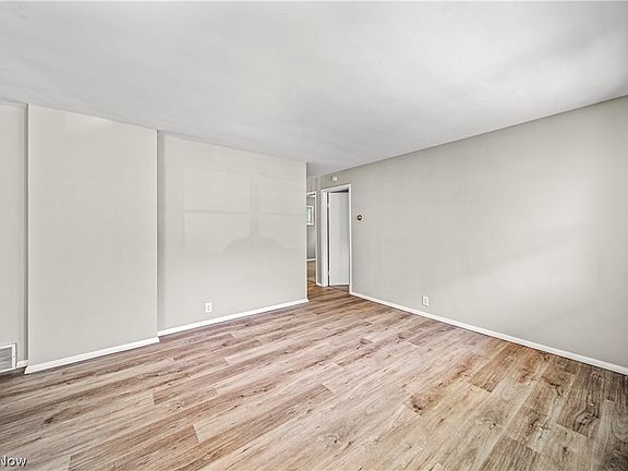 4th image of 7215 Anthony Ct