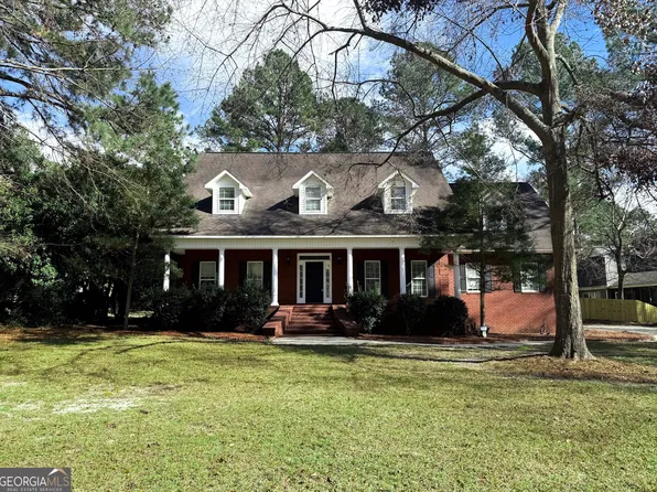 906 Monarch Cir, Statesboro, GA 30458