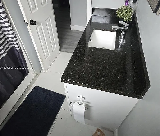 7817 Fairway Blvd — Photo 7