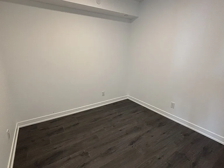 100 Queen St E #2108 — Photo 11