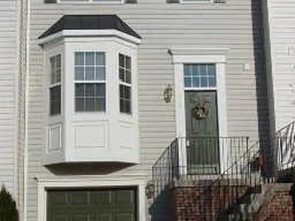 412 W Park Dr, Stafford, VA 22554