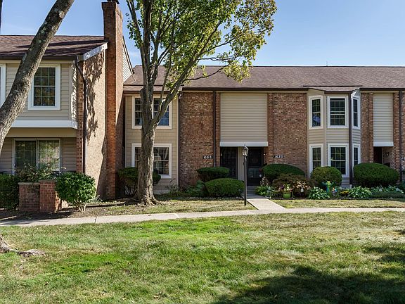 2nd image of 1668 Saint Albans Ct #24-68