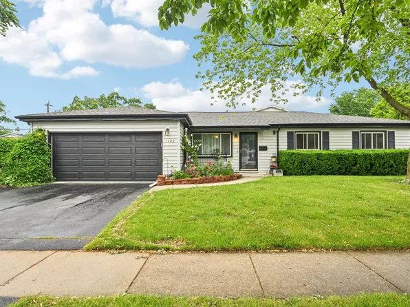 1122 S Sprucewood Dr, Mount Prospect, IL 60056