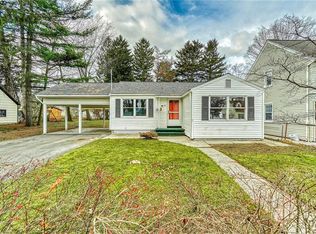21 Raleigh Rd, Rochester, NY 14617