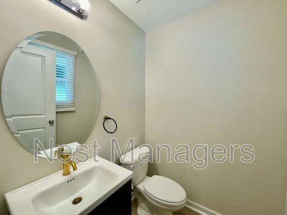 3rd image of 3034 Cricket Rd