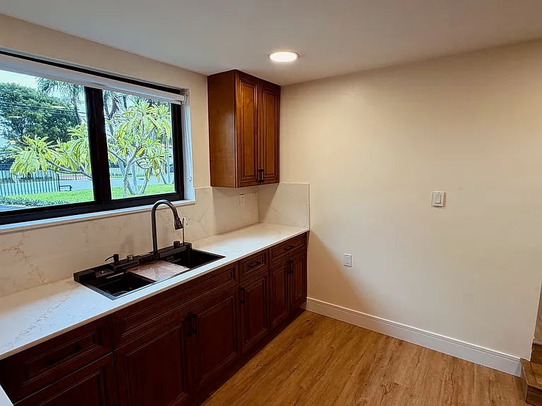 8490 Grand Canal Dr — Photo 14