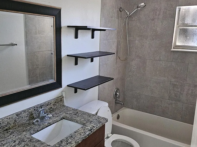 1002 McIntosh St — Photo 10
