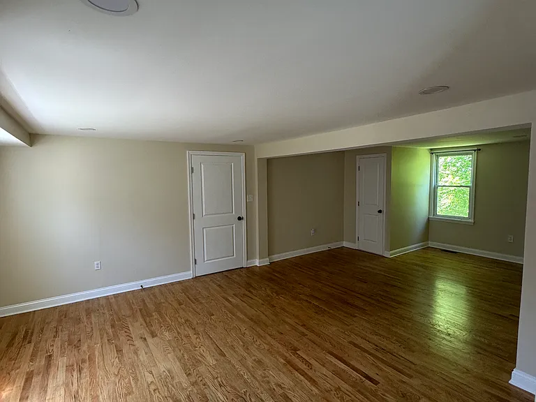 2427 Wythe Ave — Photo 15