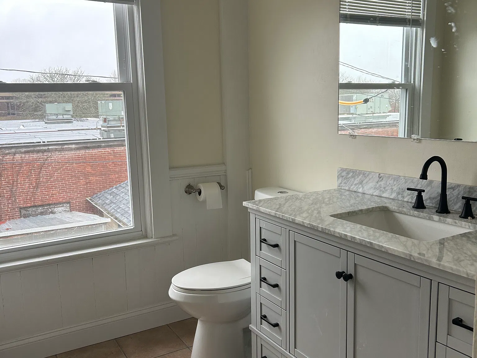 2 bed, 1600 sqft, $1,800 — Photo 4