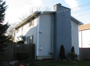 297 Washington Rd, Barrington, RI 02806