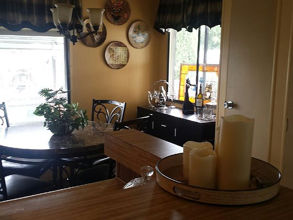 2nd image of 1004 NE 72nd St