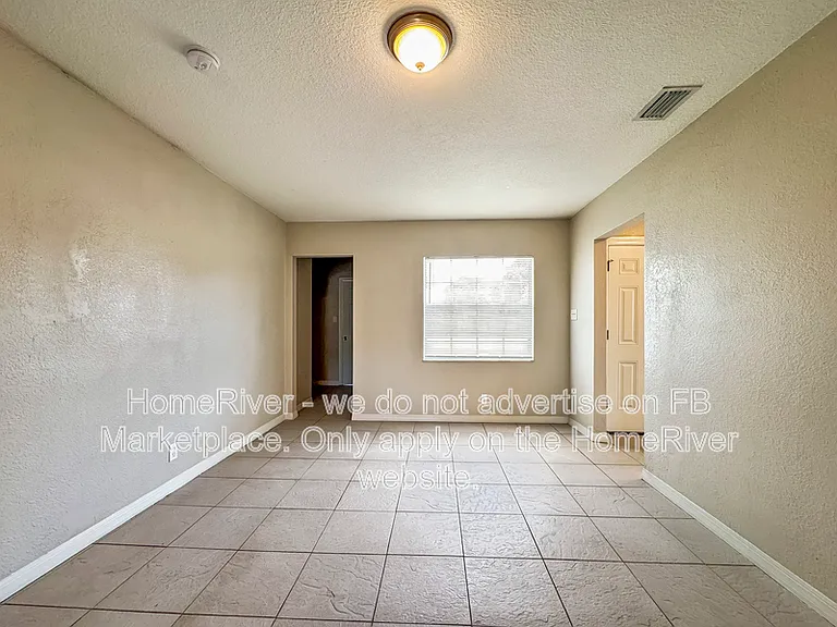 4407 Pompano Dr — Photo 8