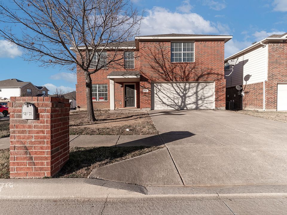 1st image of 4901 Thorn Hollow Dr