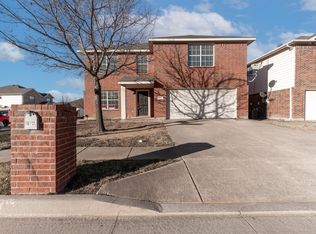 4901 Thorn Hollow Dr, Fort Worth, TX 76244