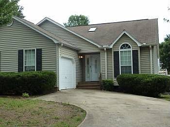 1st image of 1 Glenview Dr
