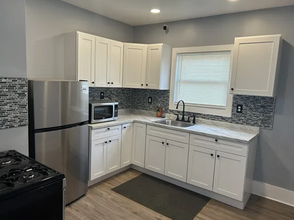 18025 Brinker St, Detroit, MI 48234