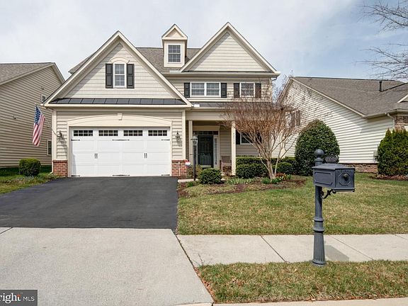 2nd image of 44516 Blueridge Meadows Dr