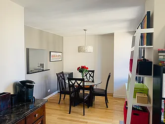 Rented by R New York