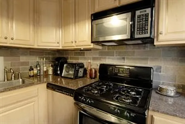 Sold by Douglas Elliman | media 8