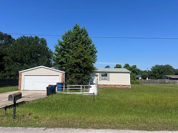 2nd image of 16268 Wrangler Ave