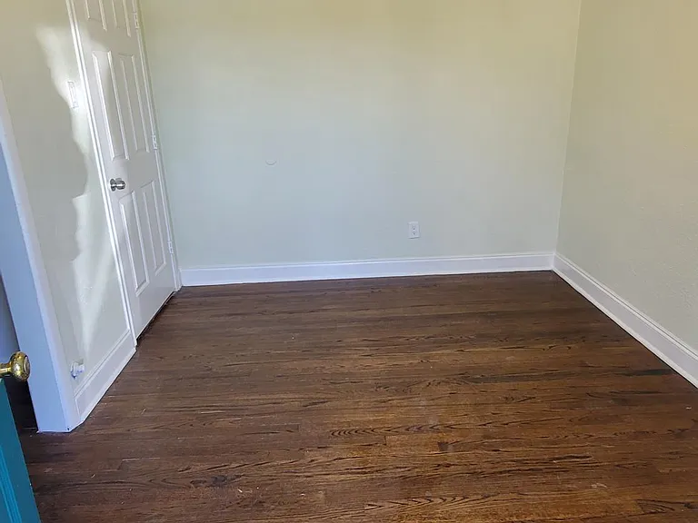 2303 Haldane Dr — Photo 19