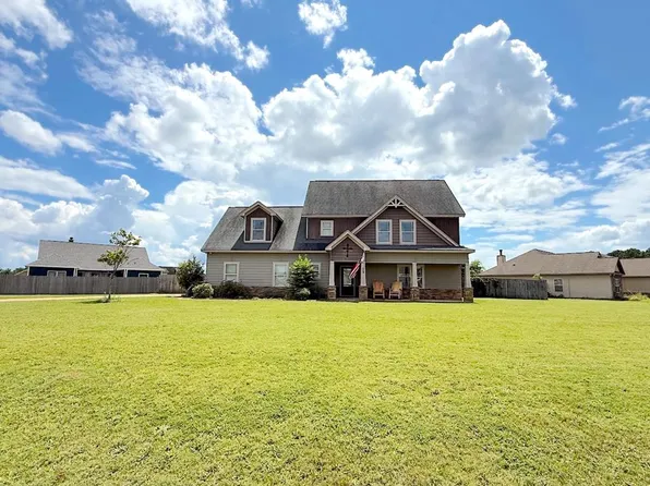 7 Night Hawk Ct, Fort Mitchell, AL 36856