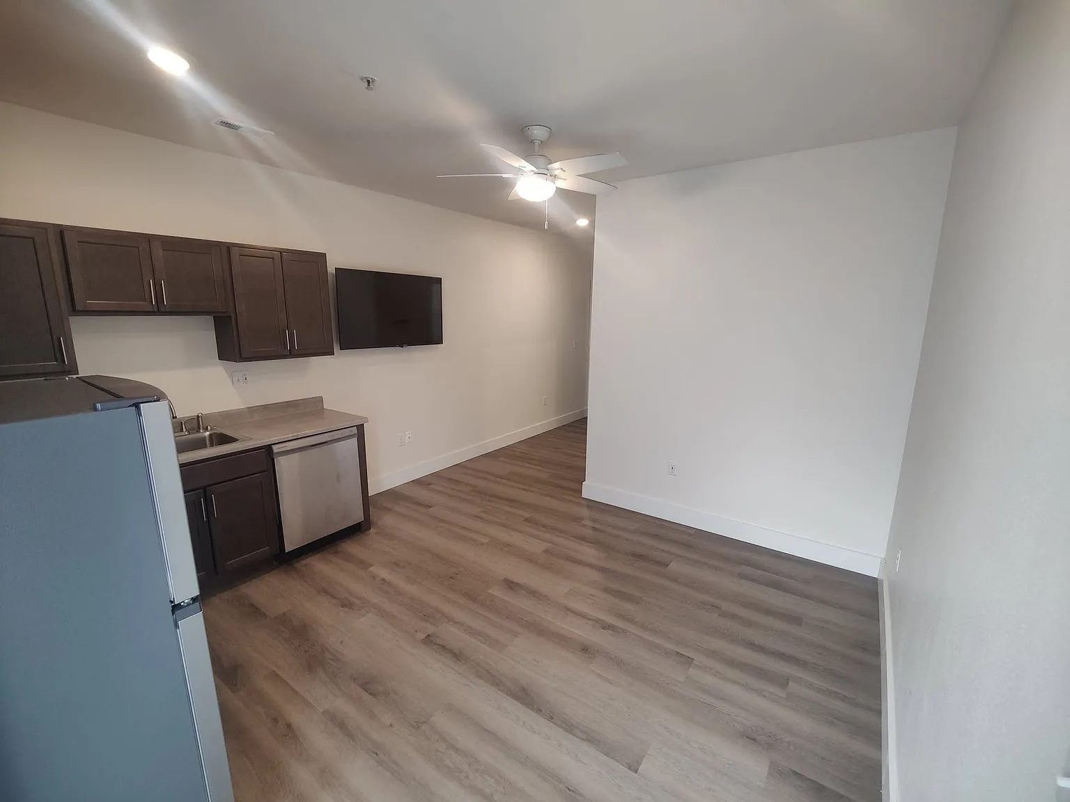 1 bed, $750 — Photo 4