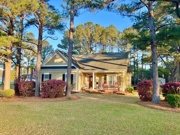 154 Autumn Leaf Dr, Albany, GA 31701