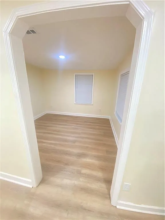 3 bed, 2.0 bath, 840 sqft, $2,100 — Photo 4