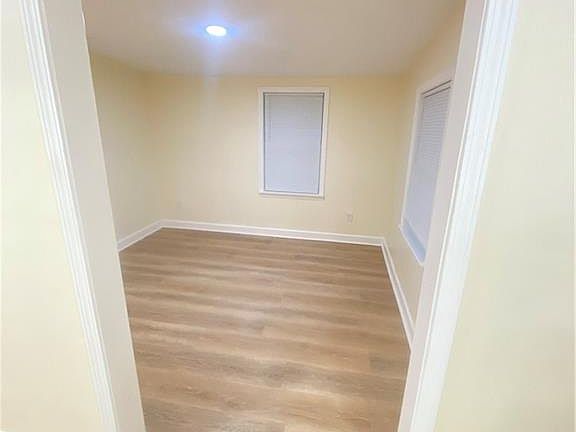 4th image of 1683 Thornton Pl SW