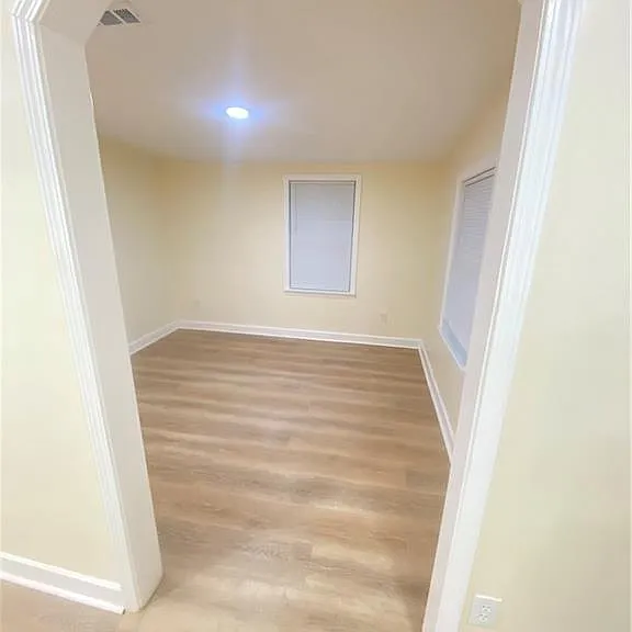 1683 Thornton Pl SW — Photo 4