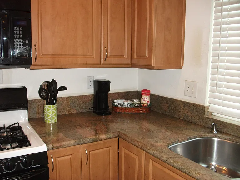 49181 Eisenhower Dr — Photo 10