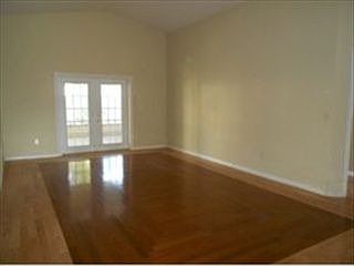 2nd image of 4880 Saint Georges Ave