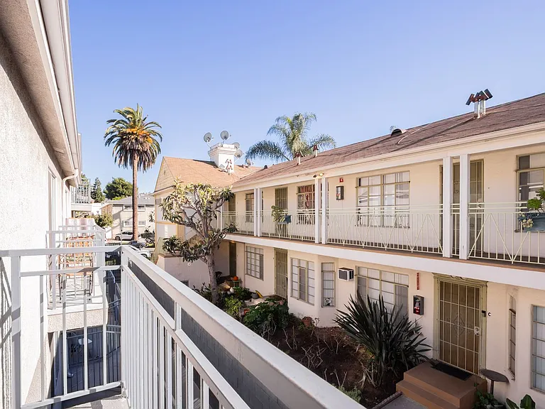 1817 Garfield Pl — Photo 24