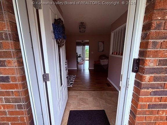 2nd image of 81 Grandview Ests