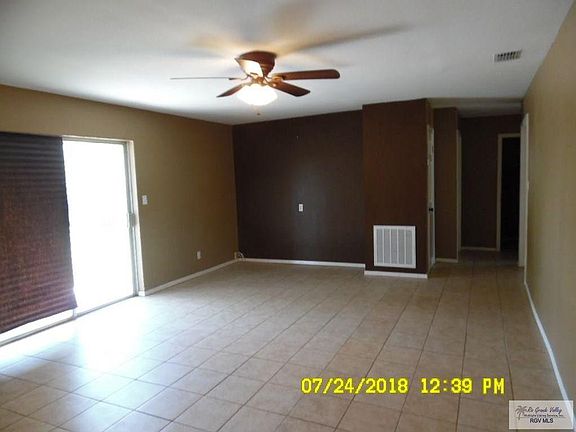 4th image of 1110 Blue Bonnet Dr