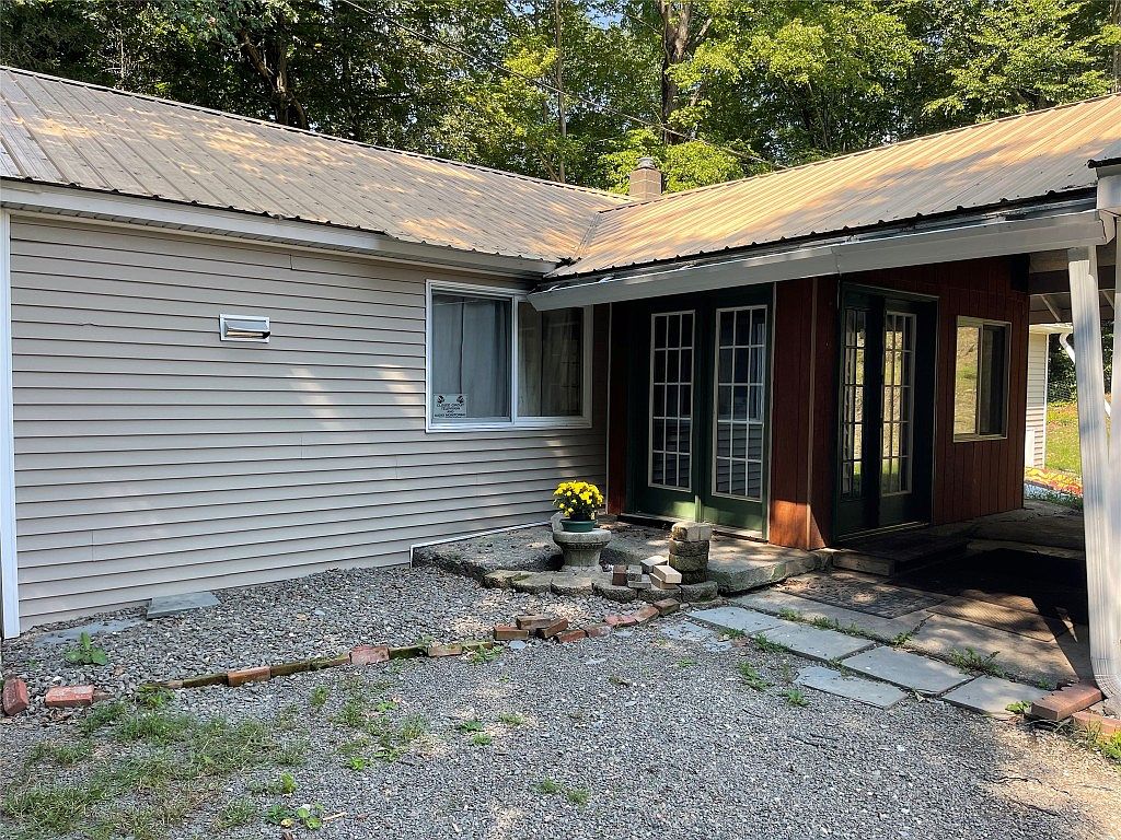 2118 E Windsor Rd, Nineveh, NY 13813 Zillow