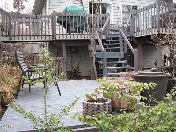 4th image of 111 Tamarack Woods Dr