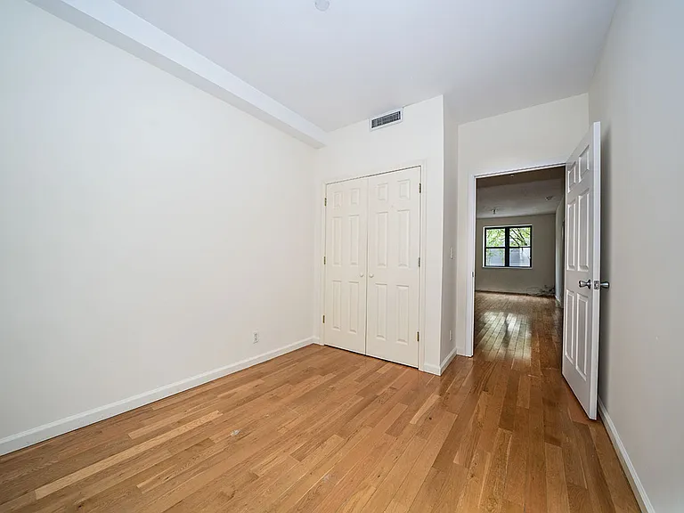 208 S 3rd St #2C — Photo 12