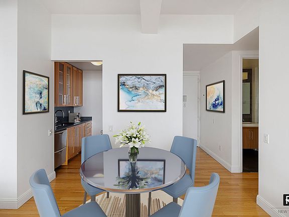 3rd image of 88 Greenwich St APT 2704