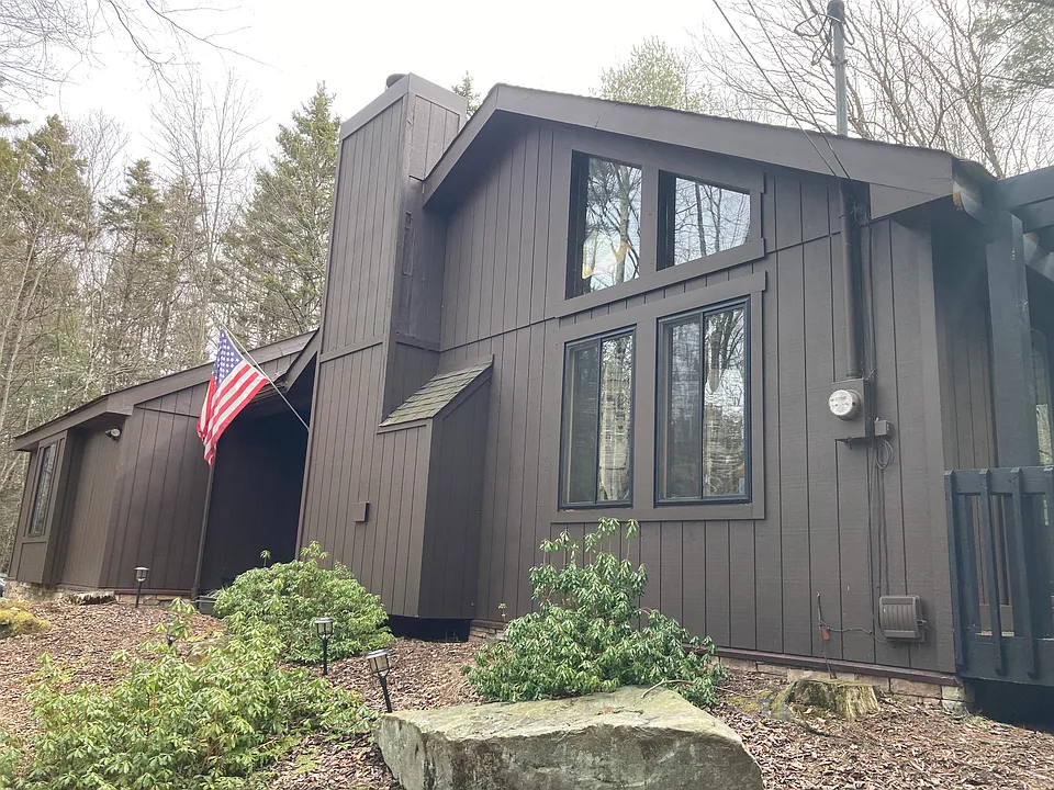 154 Tanglewood Dr