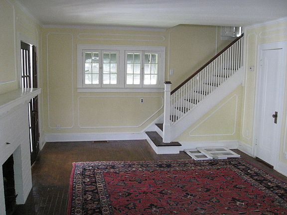2nd image of 954 Glenwood Ave