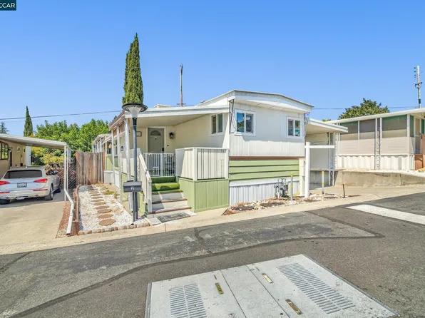 2 Terrace Dr, Concord, CA 94518