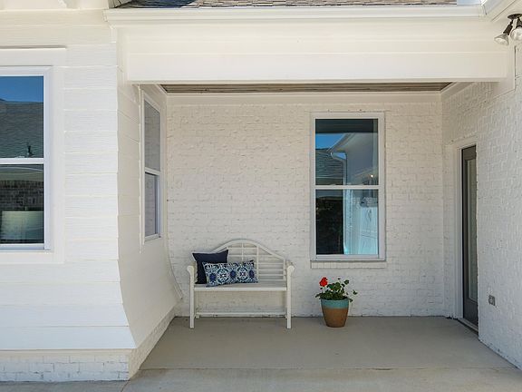 3rd image of 2671 Mill Lakes Rdg