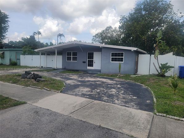 1571 NE 43rd Ct