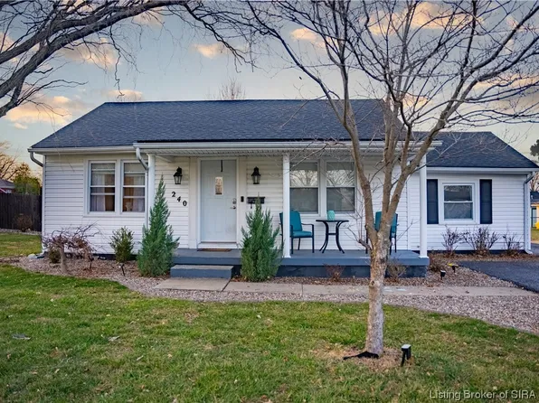 240 Ehringer Lane, Sellersburg, IN 47172